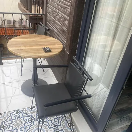 شقة Blue Ottoman